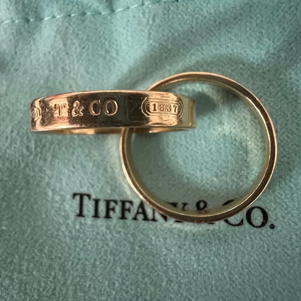 1837 interlock ring